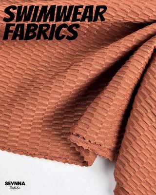 Премиальная текстурированная купальная ткань шириной 130 см, весом 250 г и переработанным нейлоном для высокопроизводительных купальных костюмов