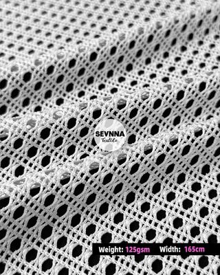 Высокоэластичная полиэфирная ткань с добавлением спандекса, плотность 125 г/м², с возможностью индивидуальной длины для спортивной одежды и купальников