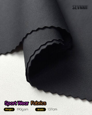 Высокопроизводительная велосипедная ткань с УФ-защитой и весом 190 гг. Изготовлена из 79% переработанного полиэстера + 21% спандекса